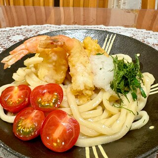 市販のまぜつゆプラス天ぷらで冷やし☆ぶっかけうどん